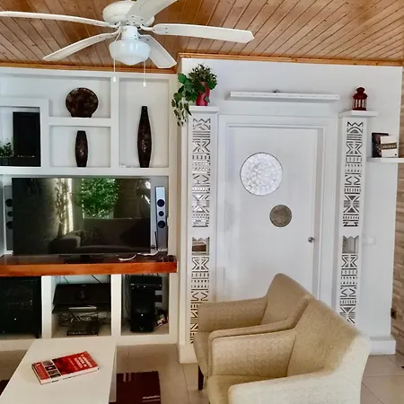 Lucas House 5 - *
