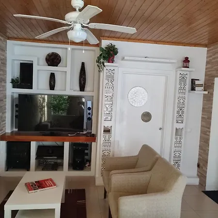 Lucas House 5 - *